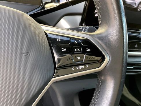 Certified 2022 Volkswagen ID.4 Pro image 18