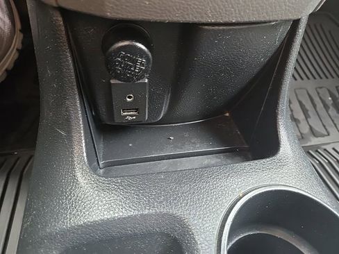 Used 2015 Nissan NV200 SV w/ Technology Package image 18