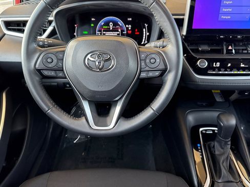 Certified 2025 Toyota Corolla SE image 17