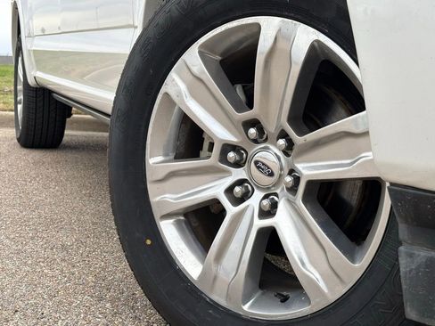 Used 2018 Ford F150 Platinum w/ Equipment Group 701A Luxury image 2