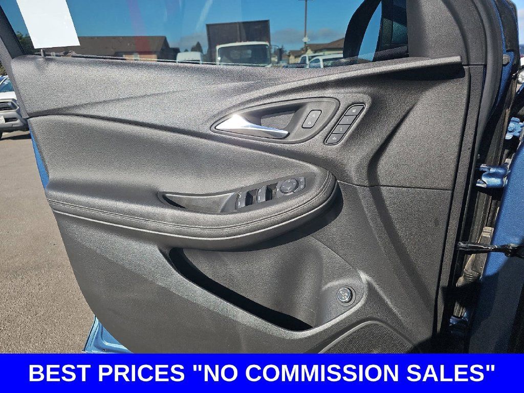 Used 2024 Buick Encore GX Avenir w/ Avenir Convenience Package FWD image 27