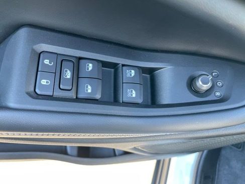 Used 2023 Jeep Grand Cherokee Altitude AWD/4WD image 36