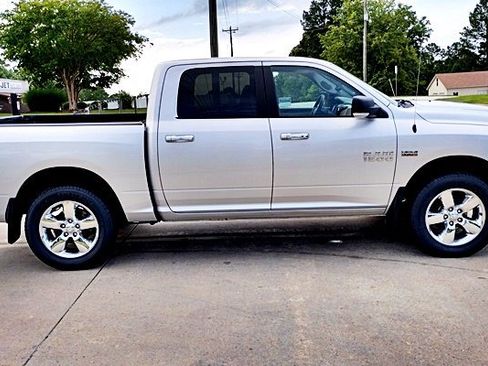 Used 2018 RAM 1500 Big Horn image 10