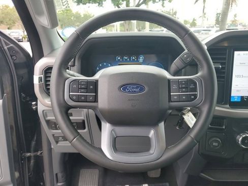 Used 2022 Dodge Durango SXT image 16