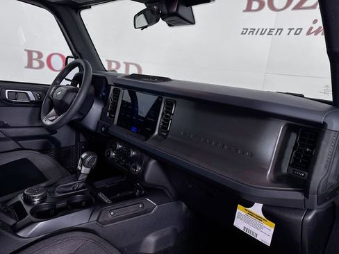 New 2025 Ford Bronco 4-Door image 31