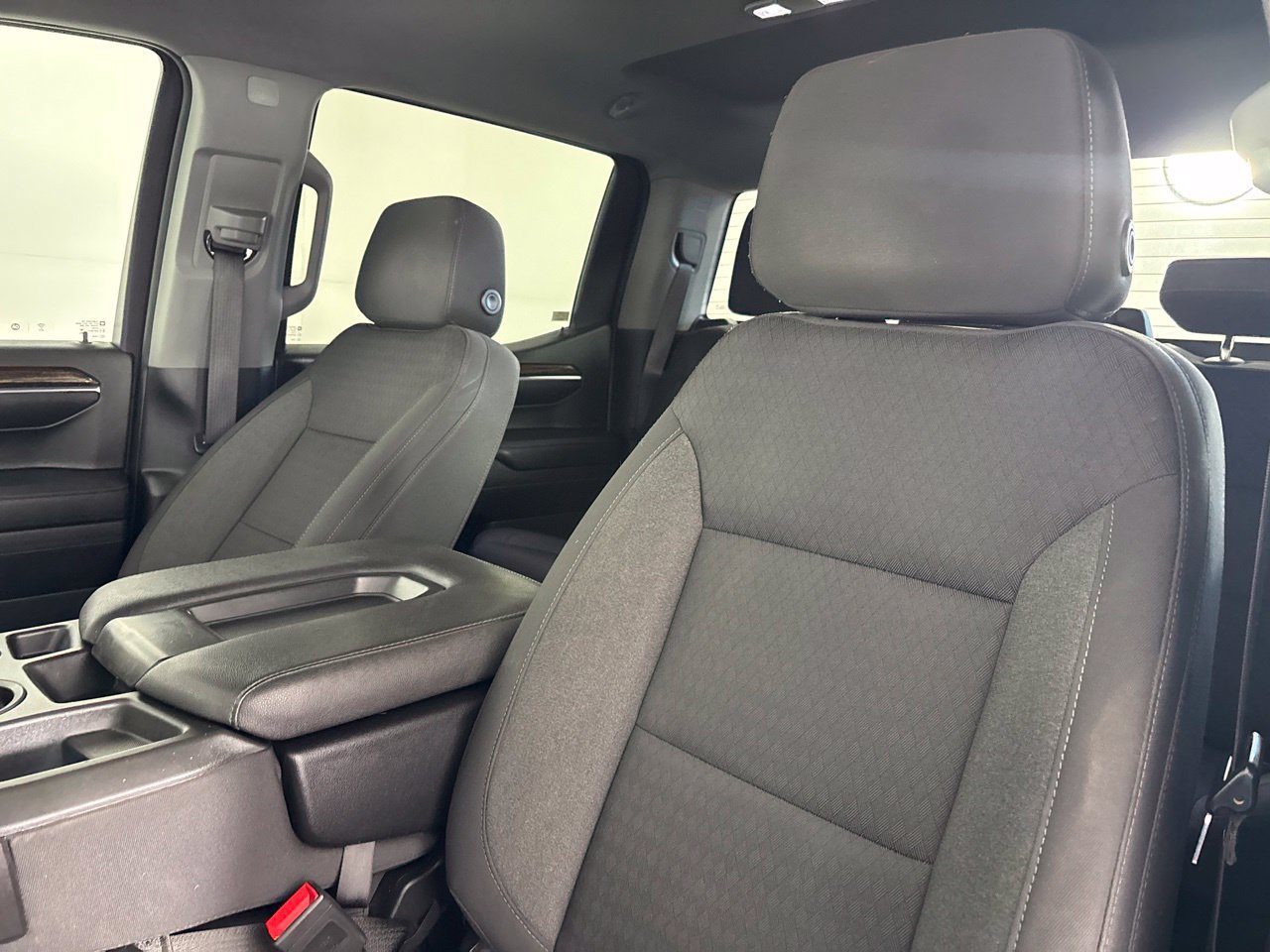 Used 2023 GMC Sierra 1500 SLE AWD/4WD image 9