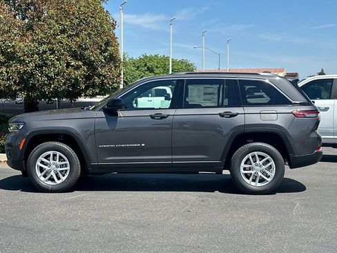 New 2025 Jeep Grand Cherokee Laredo X image 7