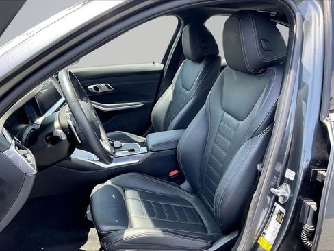 Used 2019 BMW 330i Sedan w/ Premium Package RWD image 25