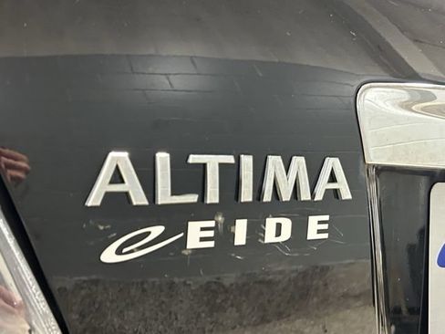 Used 2012 Nissan Altima 2.5 SL w/ 2.5SL Pkg FWD image 29