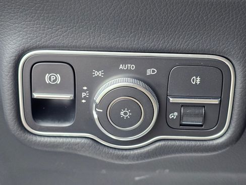 Used 2025 Mercedes-Benz G 63 AMG 4MATIC image 37