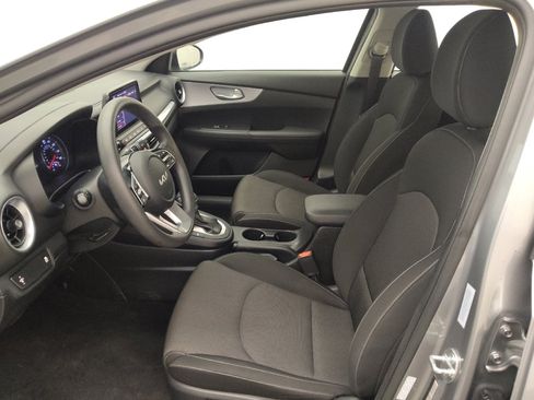 Used 2024 Kia Forte LXS FWD image 17