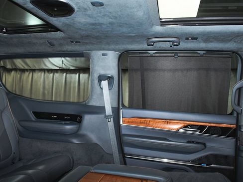 Used 2022 Jeep Grand Wagoneer Series II w/ Convenience Group III AWD/4WD image 59