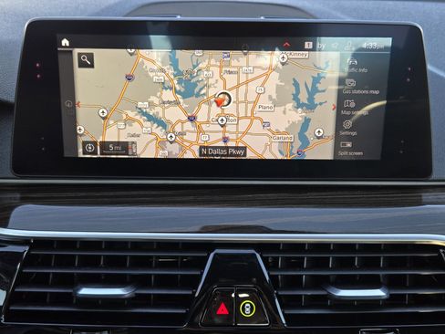 Used 2020 BMW 530i w/ Convenience Package image 21