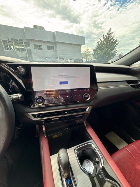 Used 2023 Lexus RX 500h F Sport w/ Accessory Package (Z1) AWD/4WD image 2