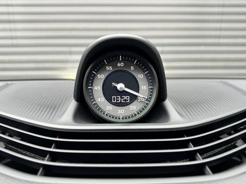 Certified 2025 Porsche Taycan image 18