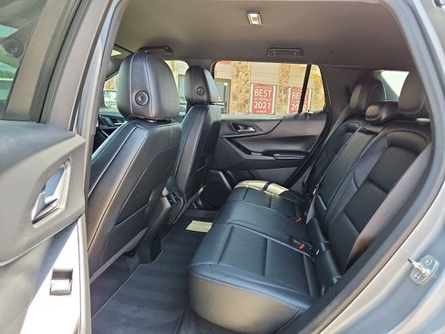 Used 2025 Chevrolet Equinox LT w/ Convenience Package II FWD image 11