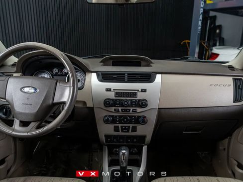 Used 2010 Ford Focus SE image 23
