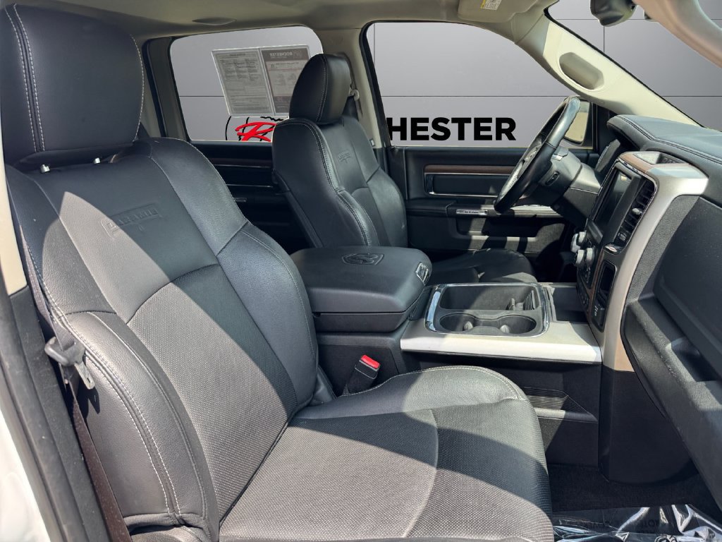 Used 2017 RAM 1500 Laramie w/ Convenience Group AWD/4WD image 17