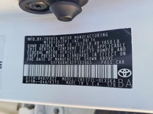 Used 2015 Toyota Corolla S FWD image 16