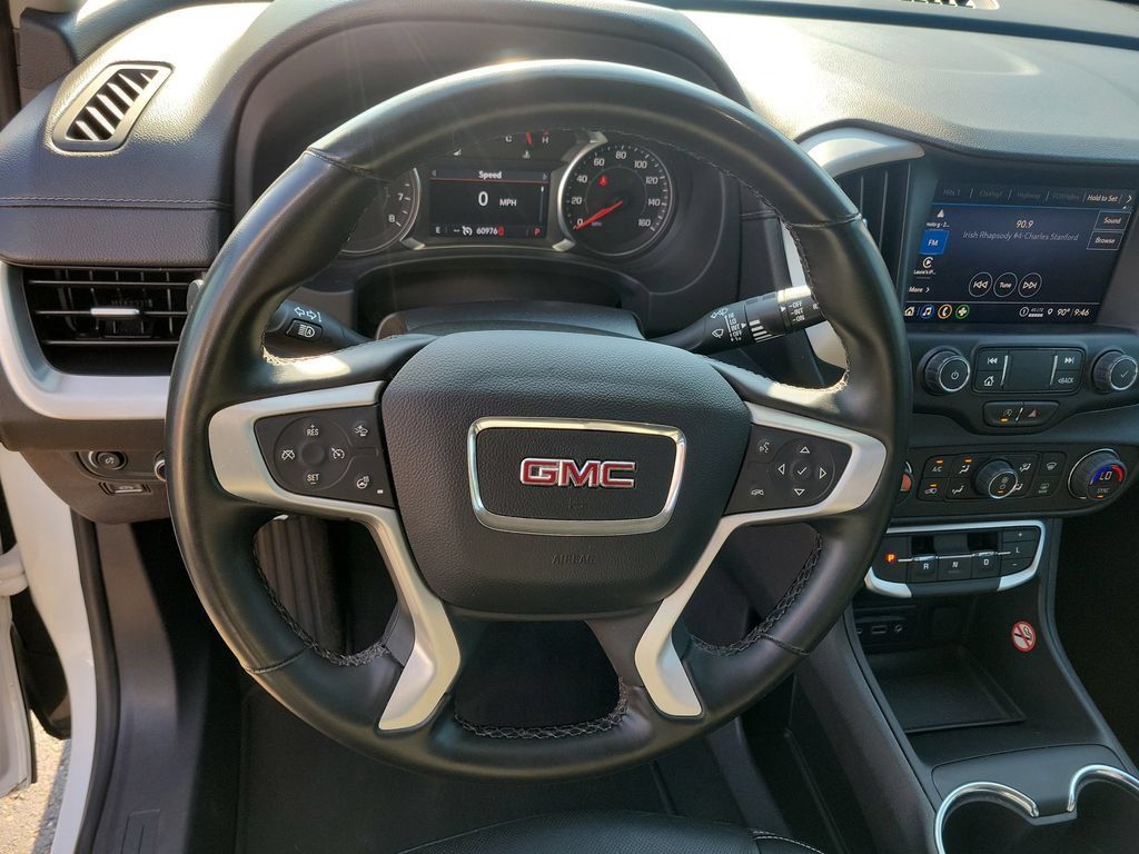 Used 2024 GMC Terrain SLT FWD image 25