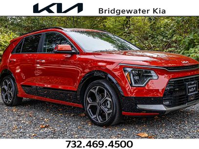 Used 2023 Kia Niro SX Touring