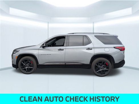 Used 2024 Chevrolet Traverse Premier w/ Redline Edition image 2