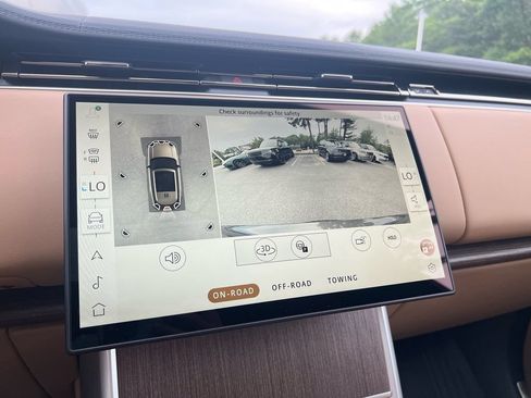 New 2026 Land Rover Range Rover SE AWD/4WD image 17