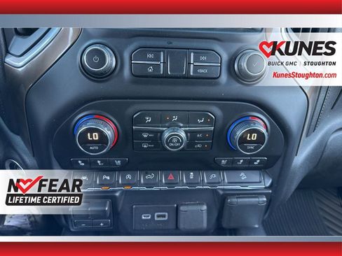 Used 2019 Chevrolet Silverado 1500 High Country image 28