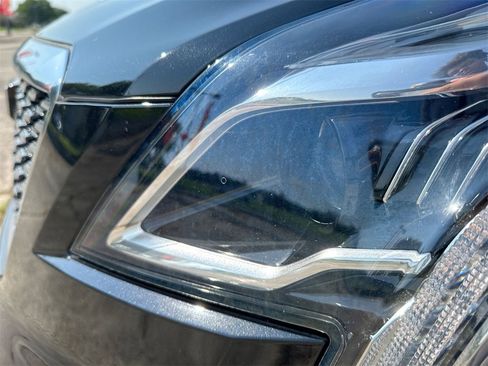 Used 2021 Cadillac XT5 Premium Luxury image 10