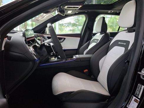 New 2026 Mercedes-Benz E 53 AMG e 4MATIC Wagon image 10