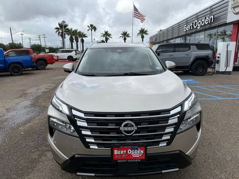 Certified 2024 Nissan Rogue Platinum image 2