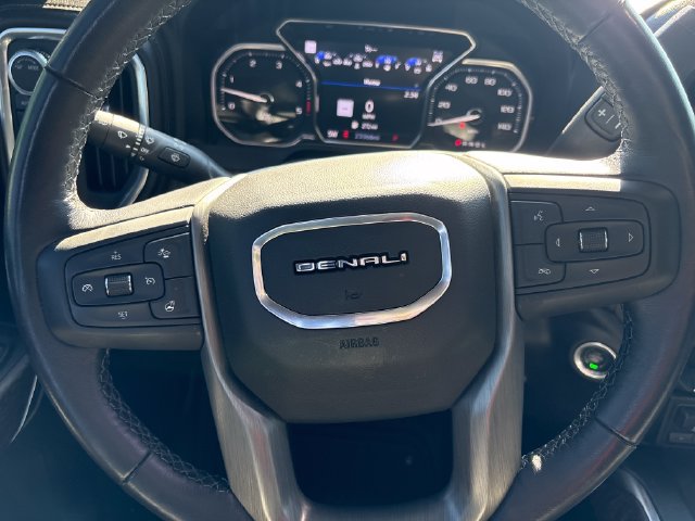 Used 2022 GMC Sierra 3500 Denali w/ Denali Black Diamond Edition AWD/4WD image 16