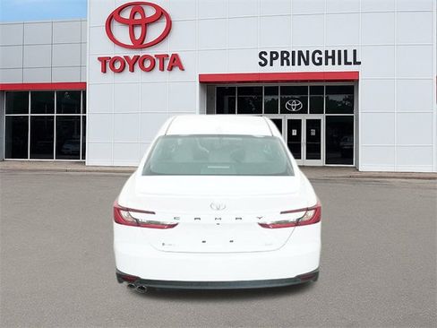 New 2026 Toyota Camry SE image 7