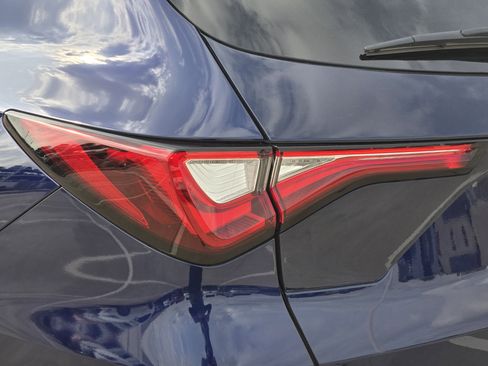 Certified 2023 Acura MDX FWD w/ Technology Package image 12