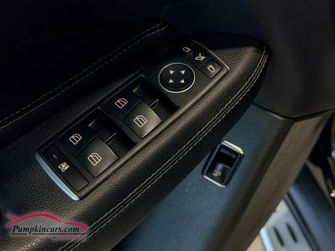 Used 2018 Mercedes-Benz GLE 350 GLE 350 4MATIC Sport Utility 4 w/ Premium 1 Package image 18