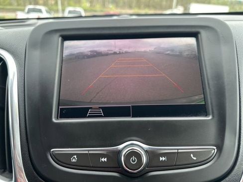 Used 2022 Chevrolet Equinox LT AWD/4WD image 18