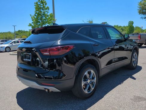 Used 2025 Chevrolet Blazer LT FWD image 6
