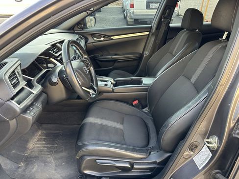 Used 2020 Honda Civic Sport image 11