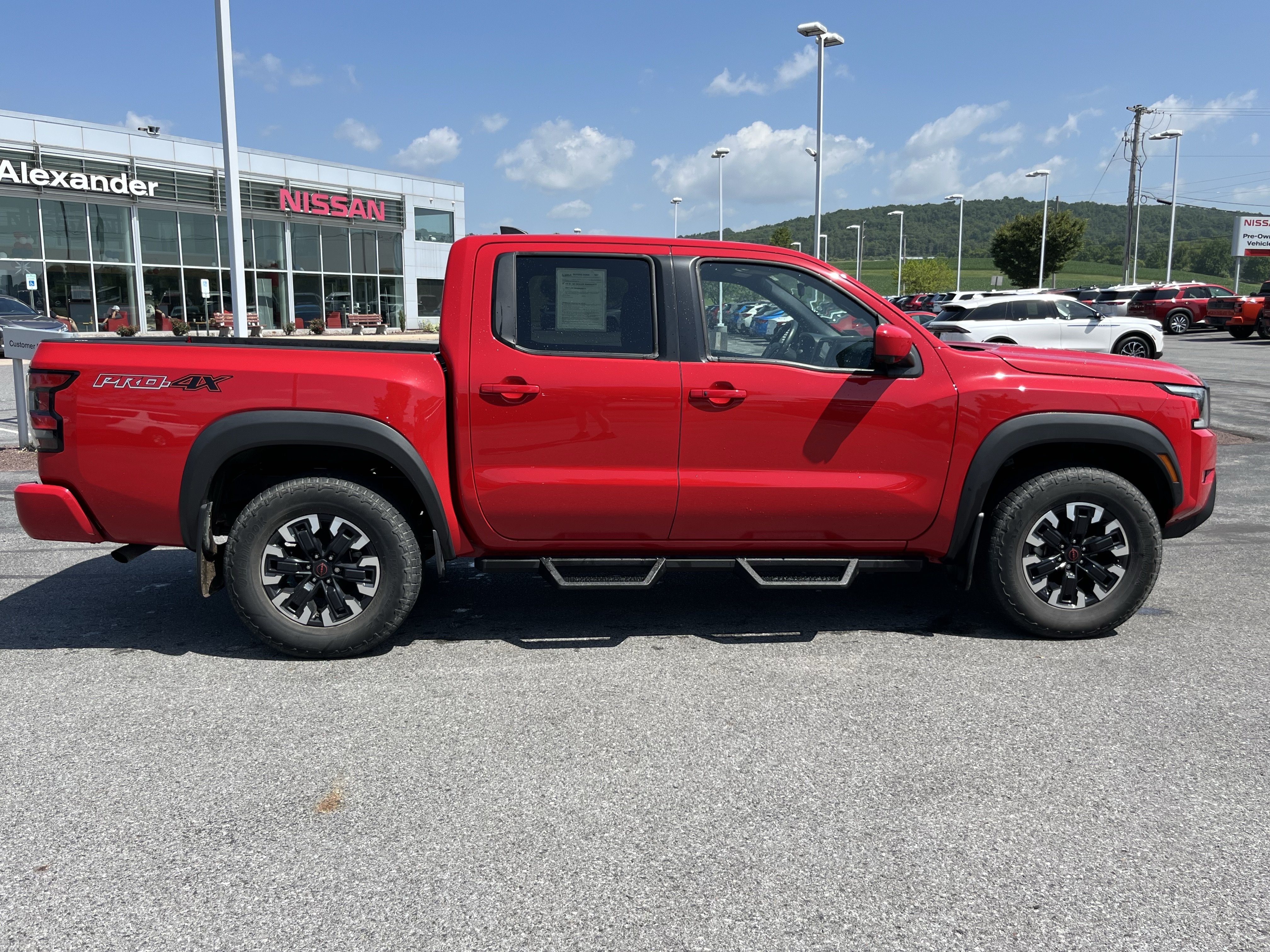 Used 2024 Nissan Frontier PRO-4X w/ Pro Convenience Package AWD/4WD image 2
