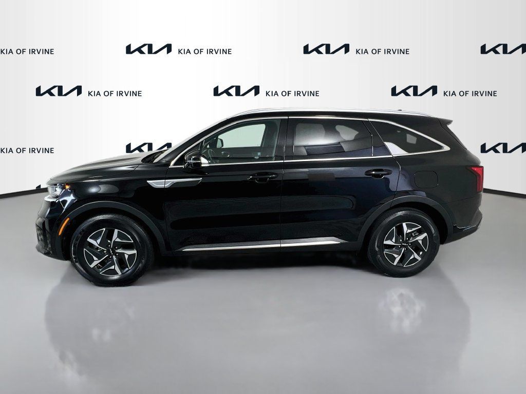 Certified 2023 Kia Sorento EX w/ Panoramic Sunroof Package FWD image 5