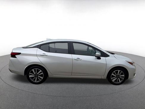 Used 2025 Nissan Versa SV FWD image 16