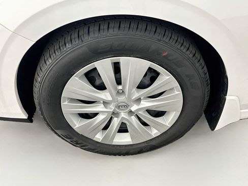 Used 2024 Nissan Sentra S FWD image 11