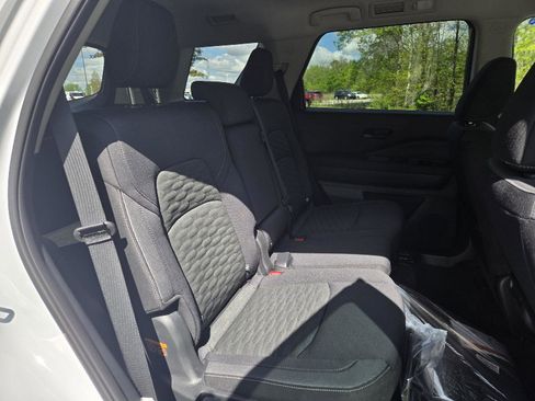 New 2026 Nissan Pathfinder SV AWD/4WD image 14