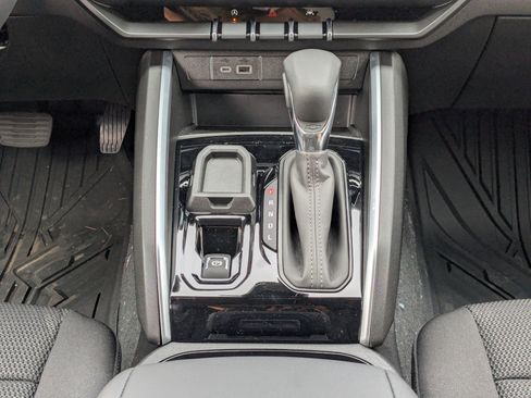 New 2024 Chevrolet Colorado LT w/ LT Convenience Package II image 7