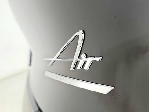 Used 2024 Lucid Air Touring AWD/4WD image 34