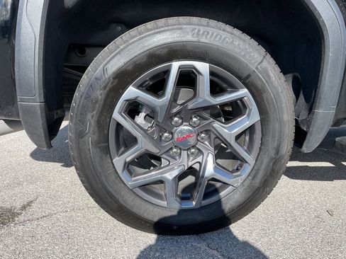 Used 2025 GMC Sierra 1500 SLT w/ SLT Premium Plus Package image 58