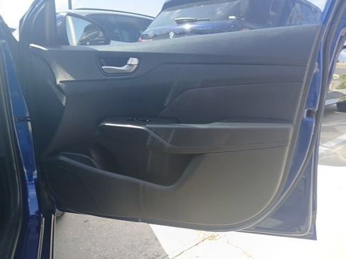 Used 2022 Hyundai Accent SE FWD image 12