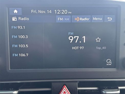 Certified 2021 Hyundai Elantra SE image 25