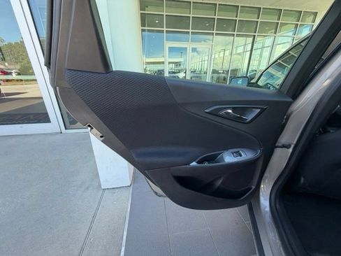 Used 2025 Chevrolet Malibu LT FWD image 26