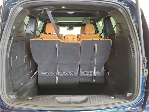 Used 2022 Chrysler Pacifica Pinnacle FWD image 25
